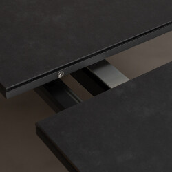 Eclipse Extendable Table