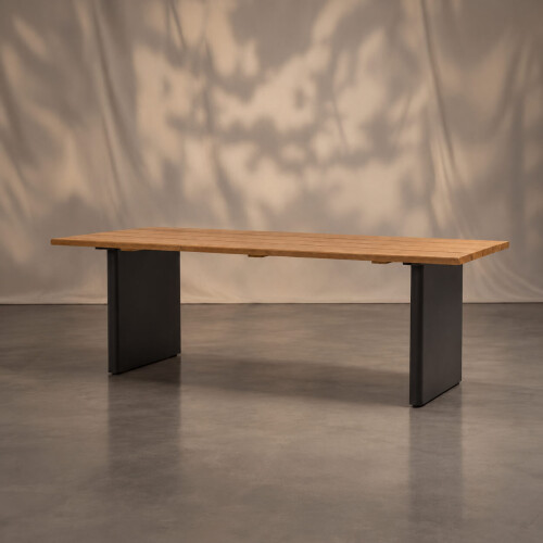 Strand Dining Table