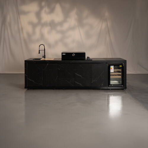 Rockbeam Shakespeare Black Hi-Top Kitchen