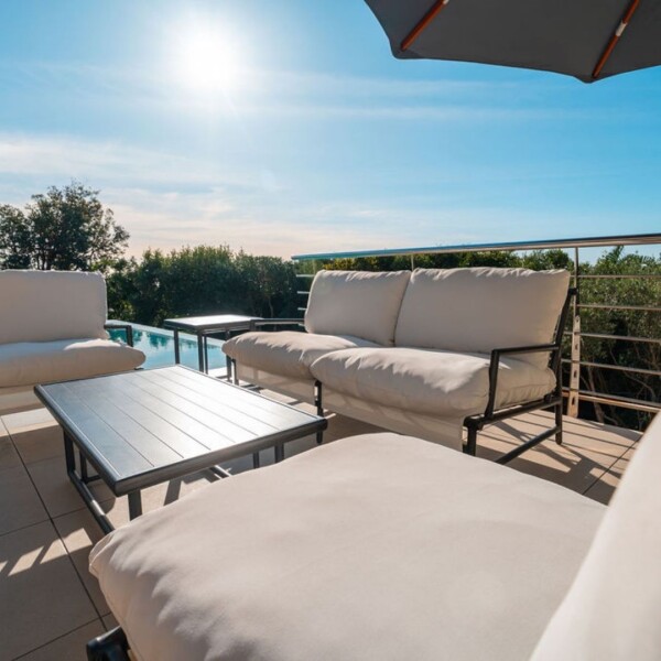 Granada Gathering Patio Set